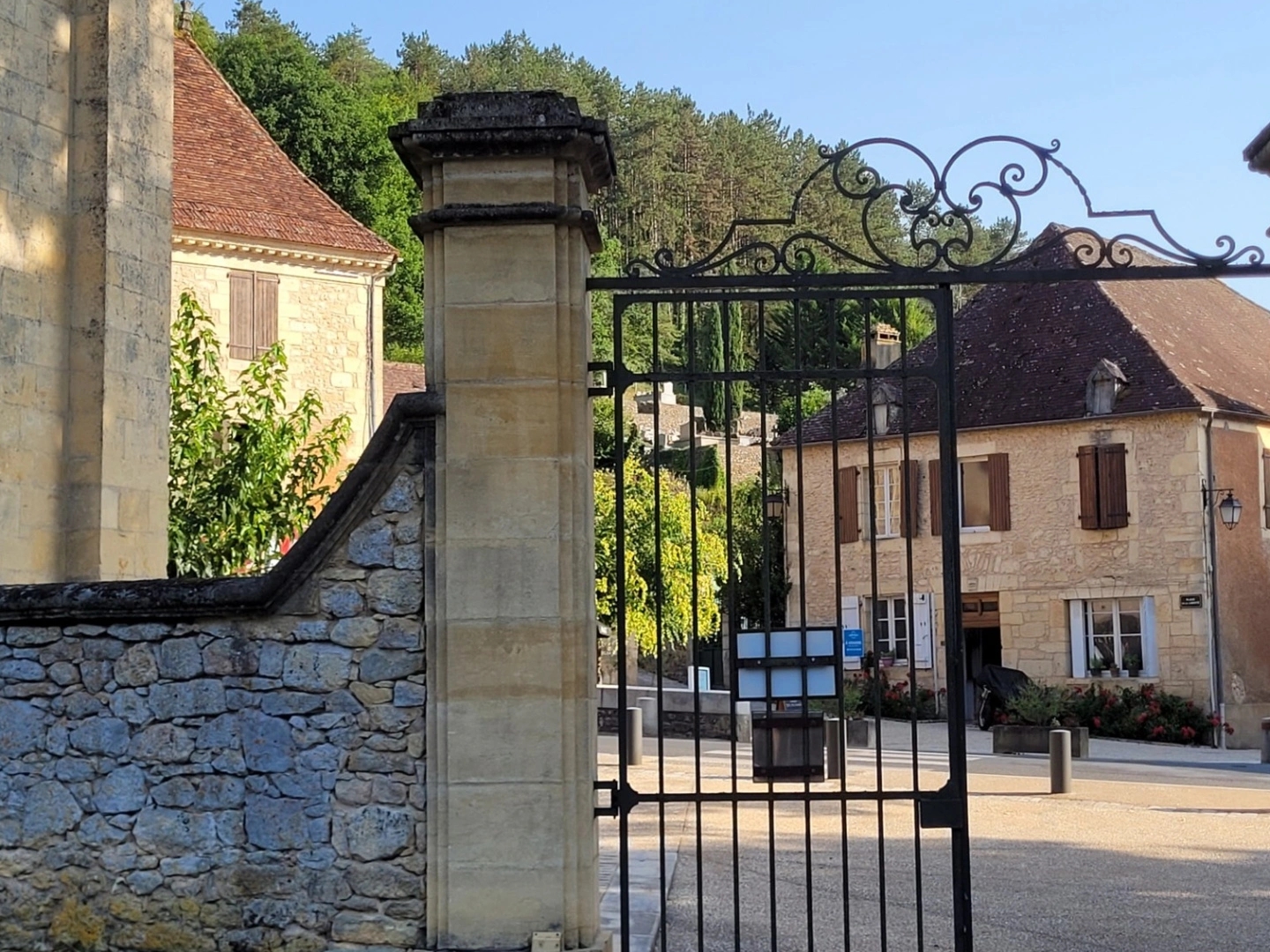 Maison à vendre - 8 pièces - 200m2 - Campagne (24260)