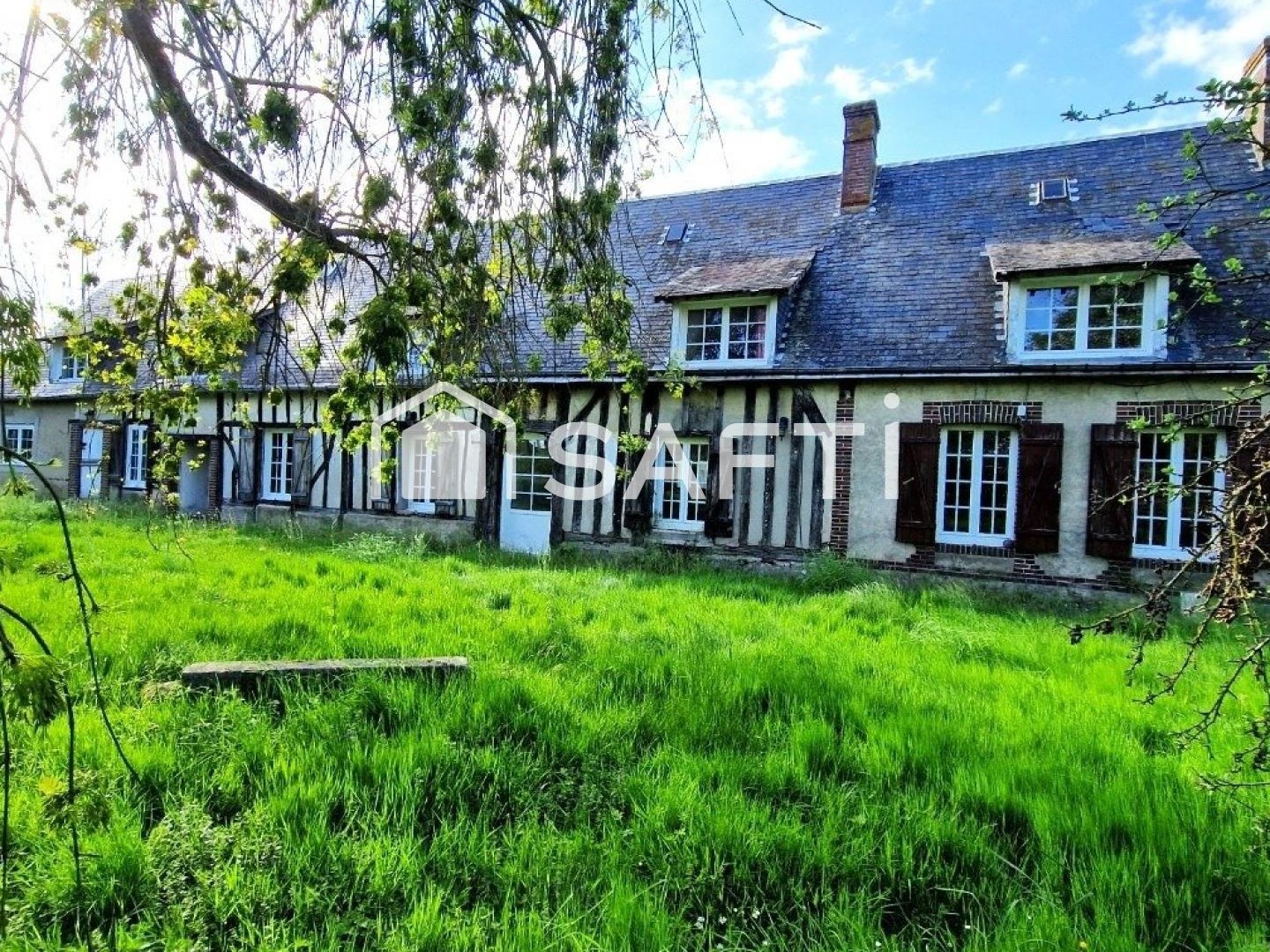 Maison à vendre - 5 pièces - 122m2 - Mesnils-Sur-Iton (27240)