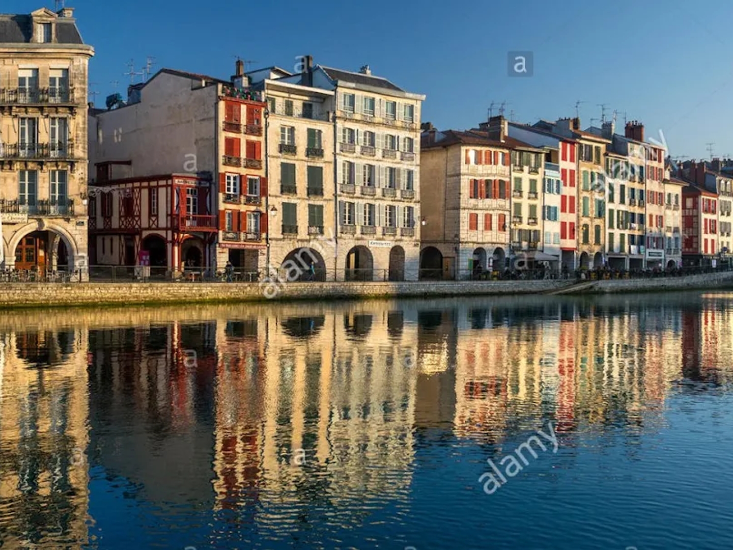 Appartement à vendre - 4 pièces - 93m2 - Bayonne (64100)