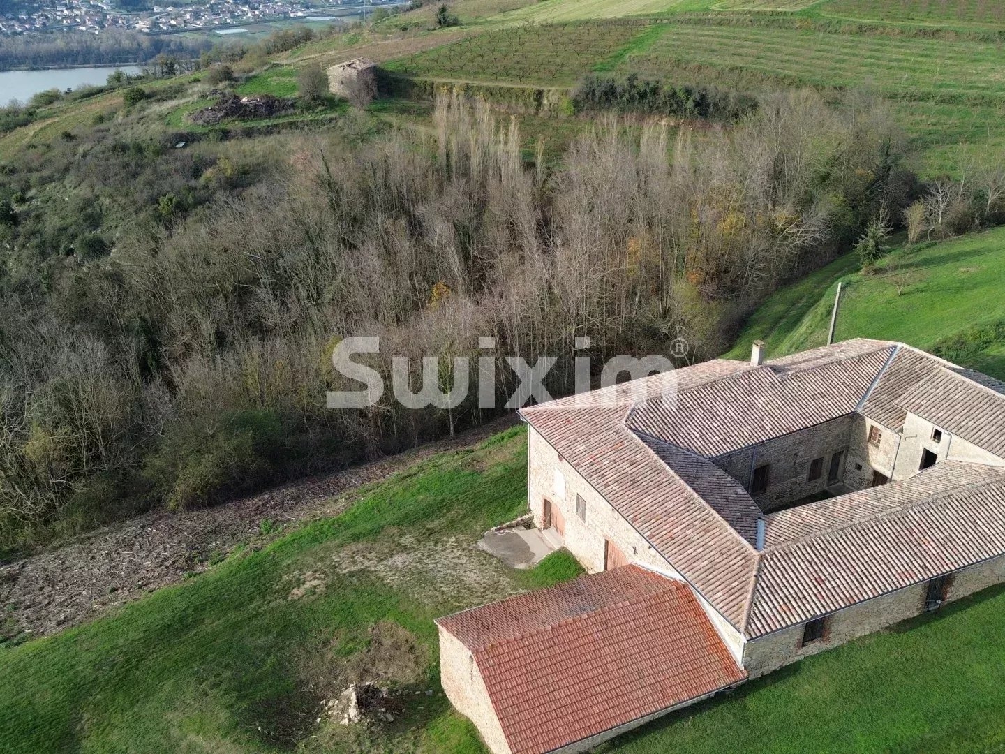 Maison à vendre - 10 pièces - 820m2 - Serves-Sur-Rhône (26600)