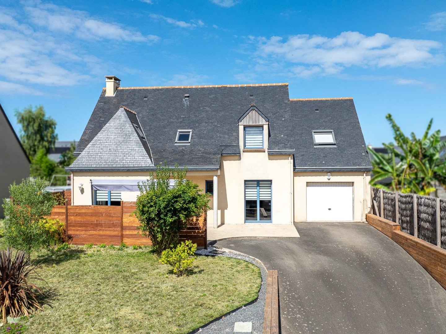 Cancale - Maison de 186 m² - 7 pièces, 5 chambres.