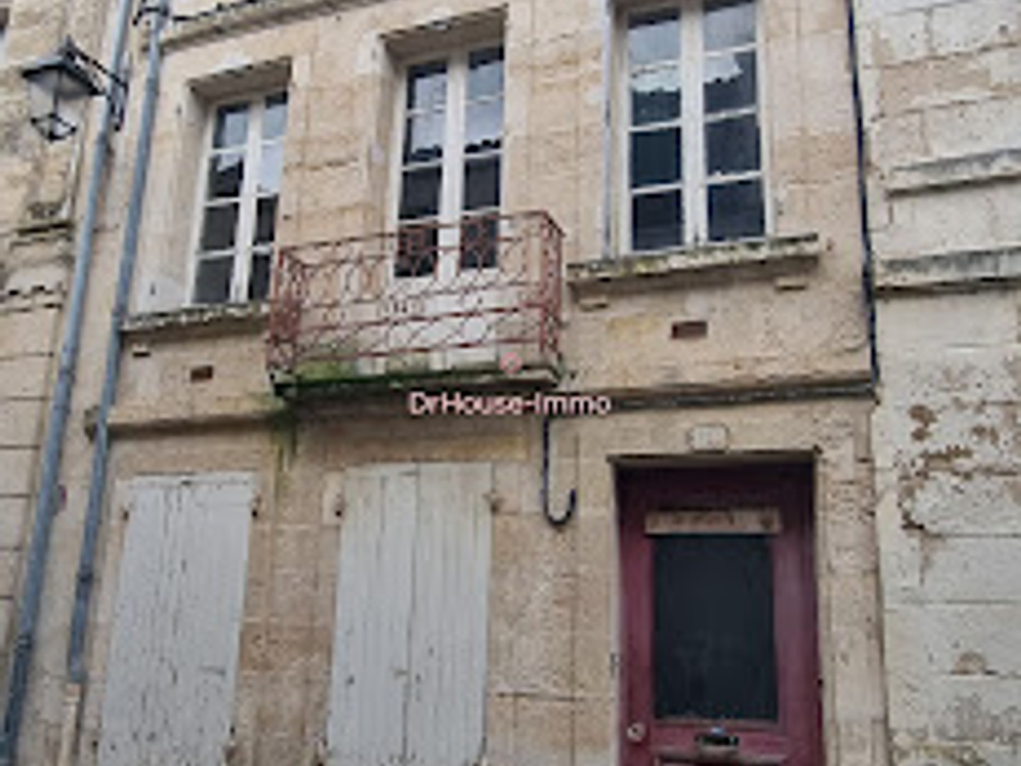 Local commercial 15 pièces 400 m²