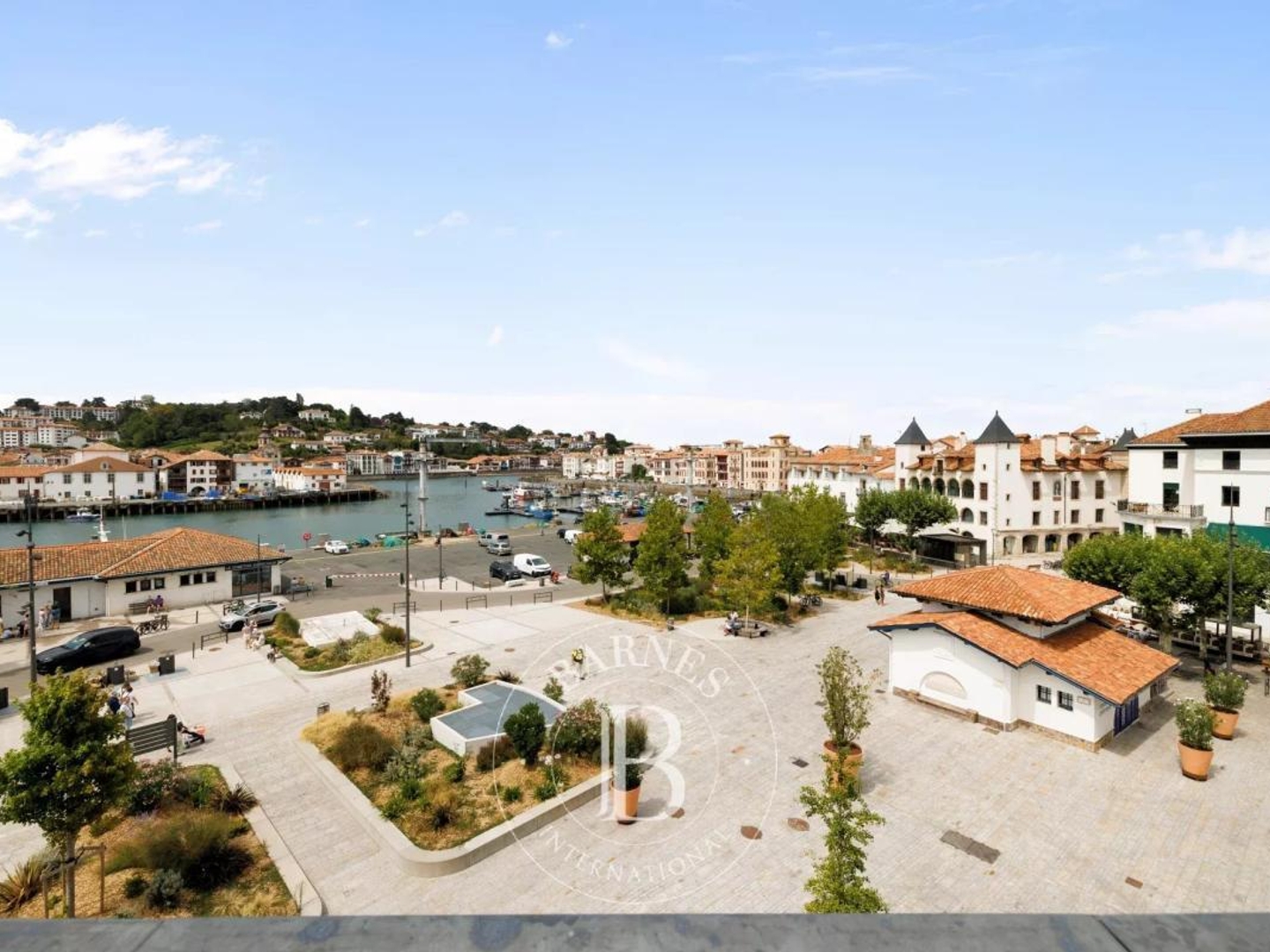 Vends maison - 280 m² - 6 pièces, 6 chambres - Saint-Jean-de-Luz 64500