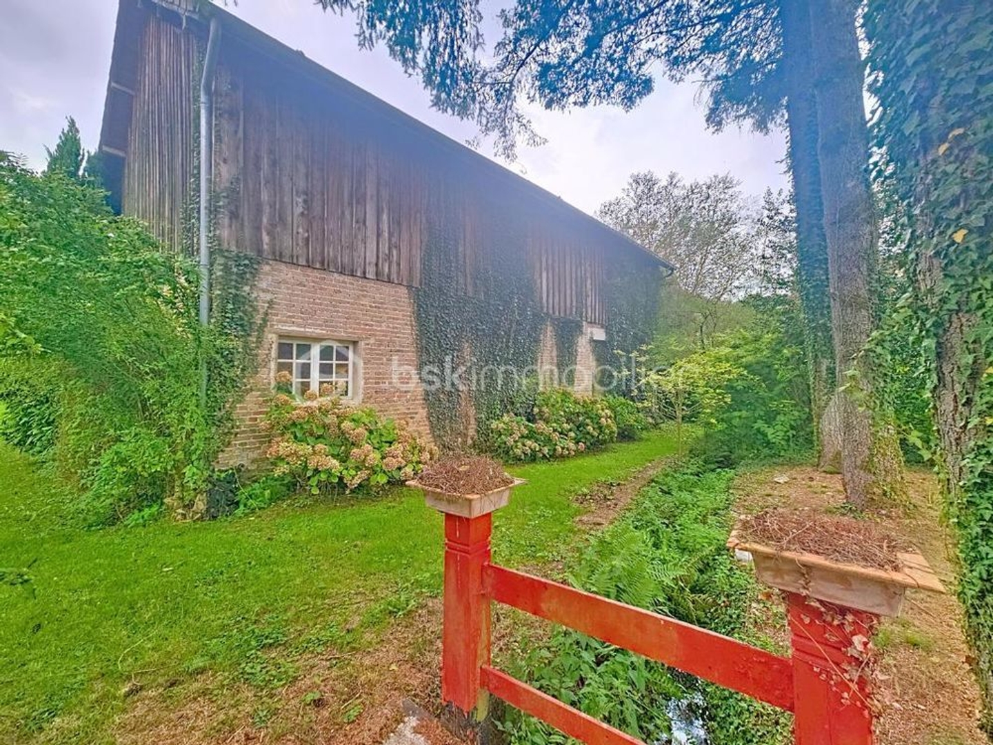 RARE GRANGE DE 105 m2