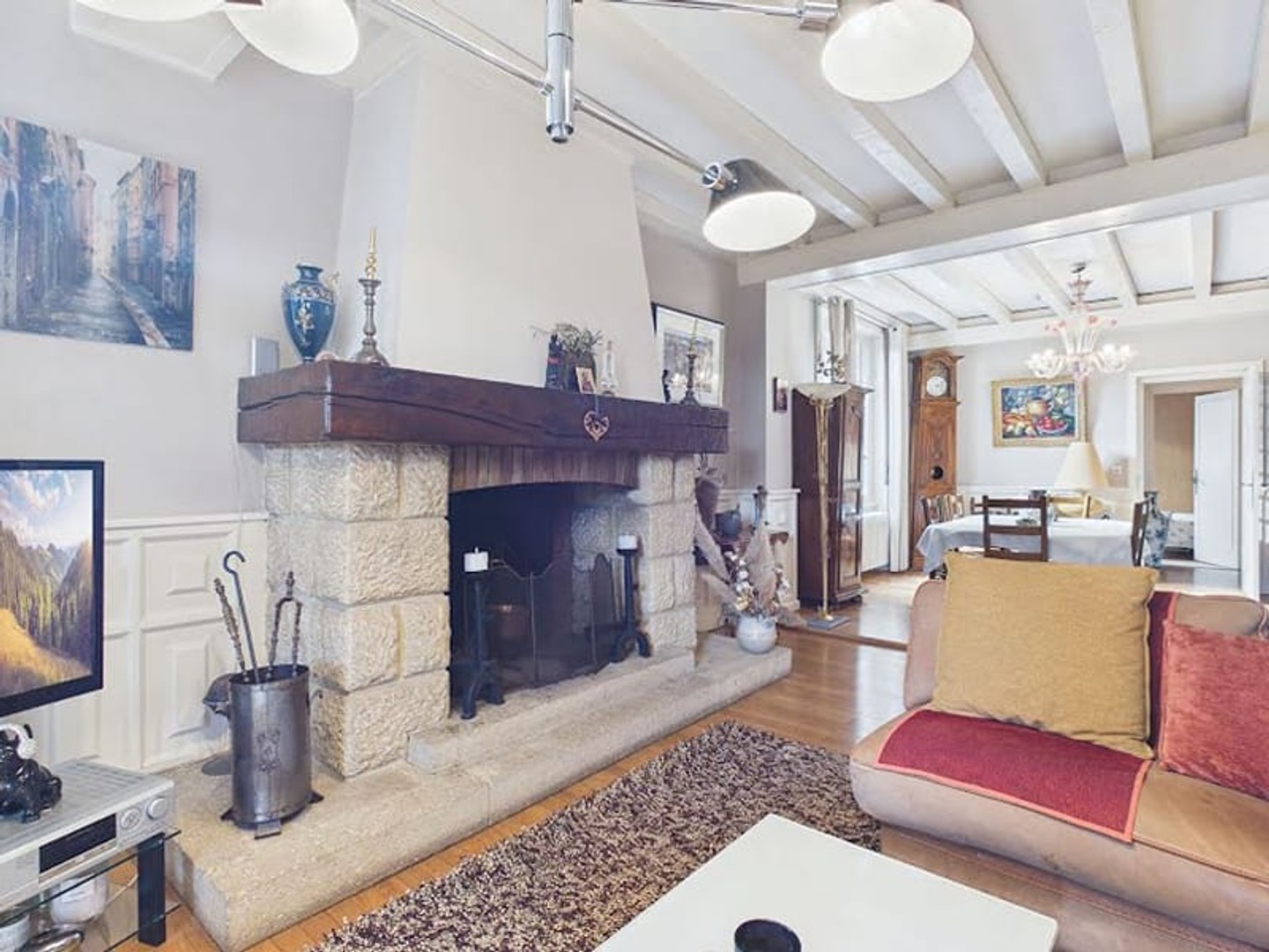 Maison à vendre - 10 pièces - 392m2 - Vénissieux (69200)
