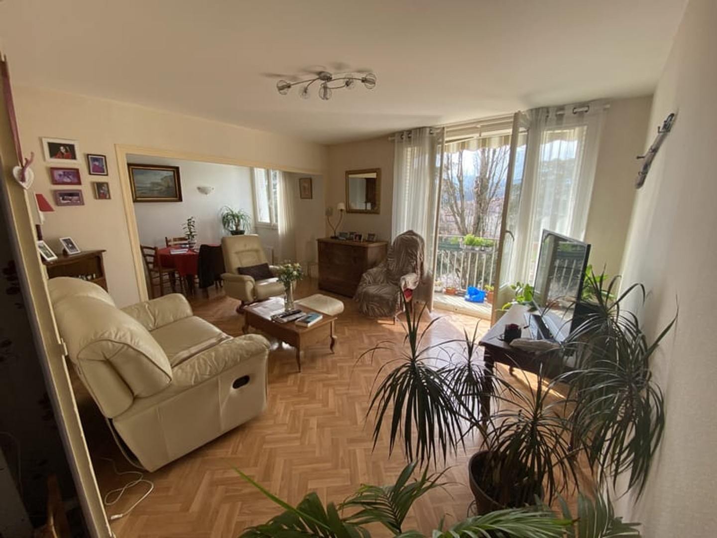 ANNONAY, appartement 73m2 loué avec garage, cave et ascenseur