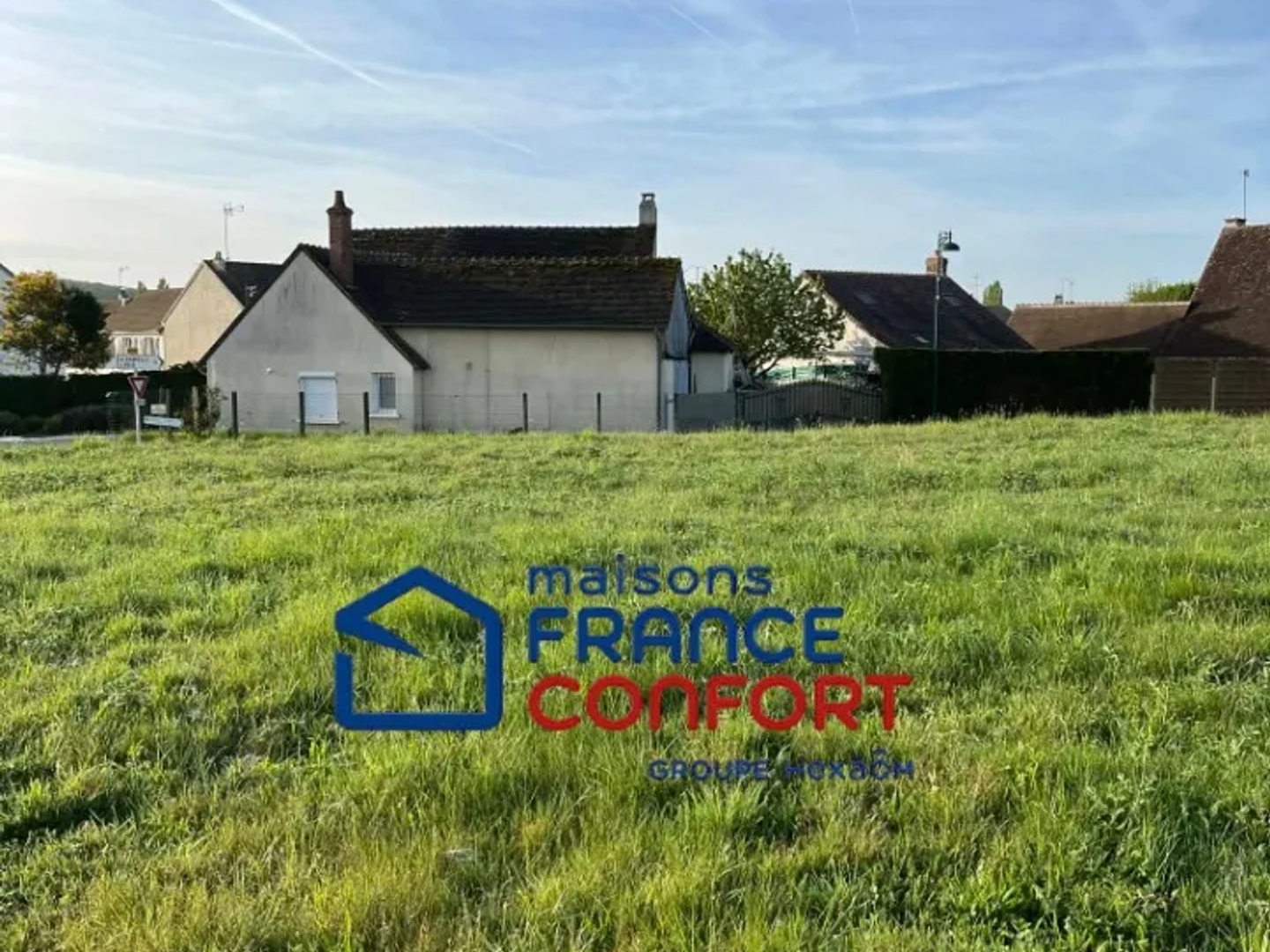 Terrain 561 m²