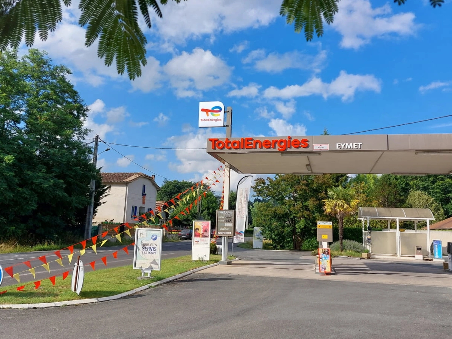 Magasin à vendre - 6 pièces - 120m2 - Eymet (24500)