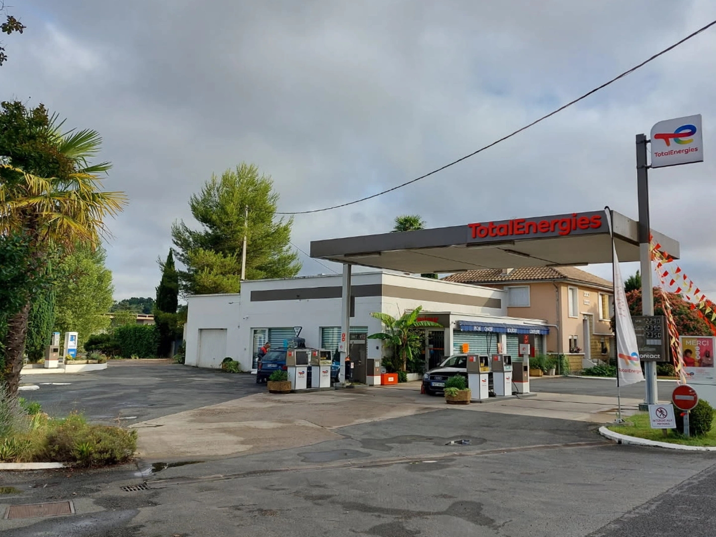 Magasin à vendre - 6 pièces - 120m2 - Eymet (24500)