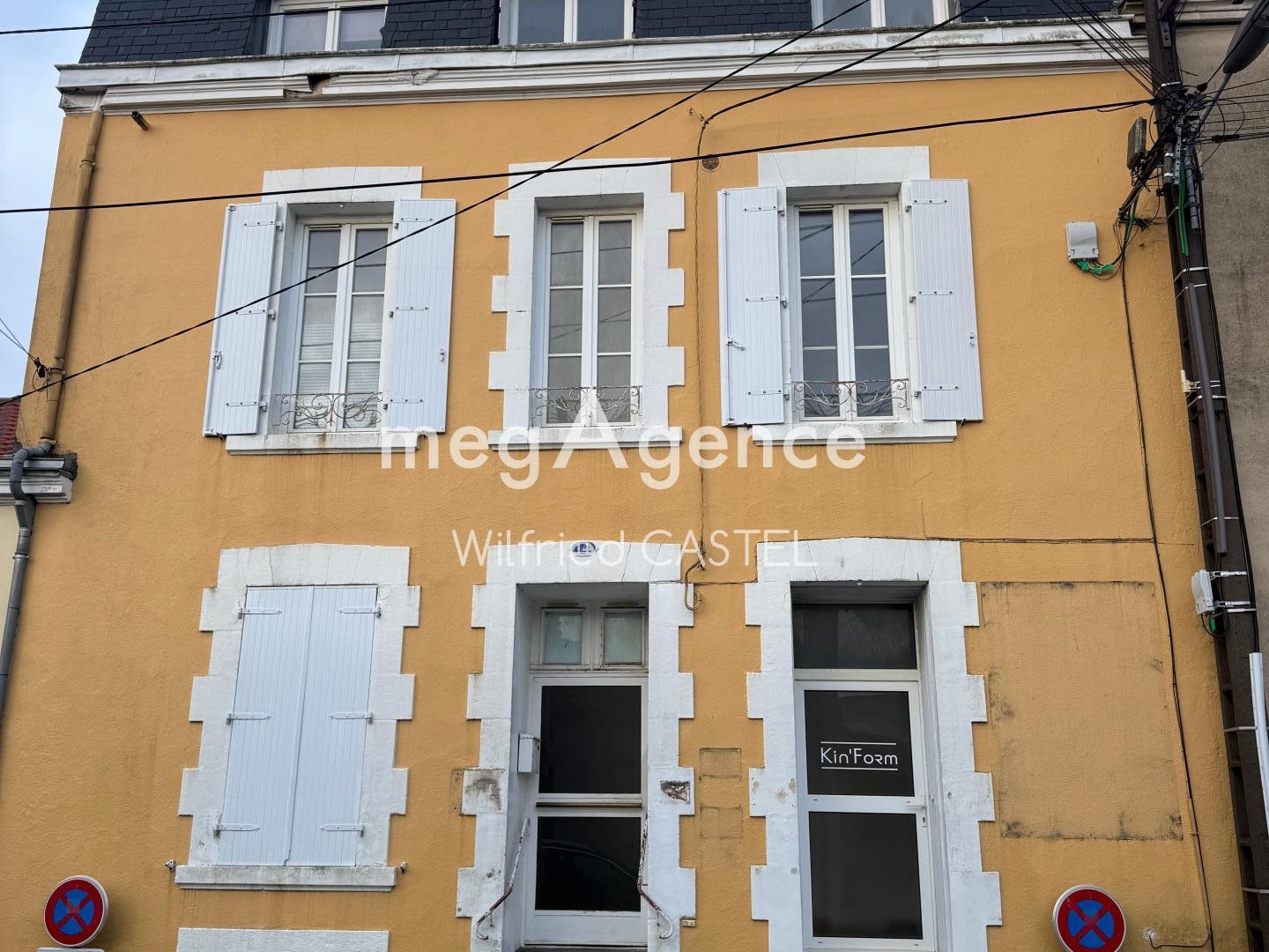 ENORME POTENTIEL POUR CETTE MAISON DE MAÎTRE !!