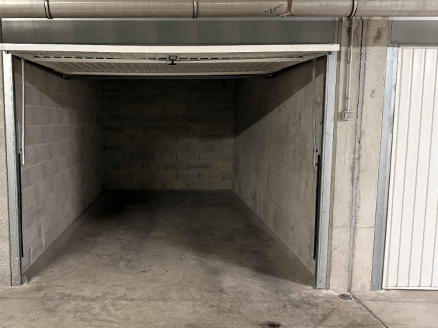 Parking / garage / box à vendre - 15m2 - Sète (34200)