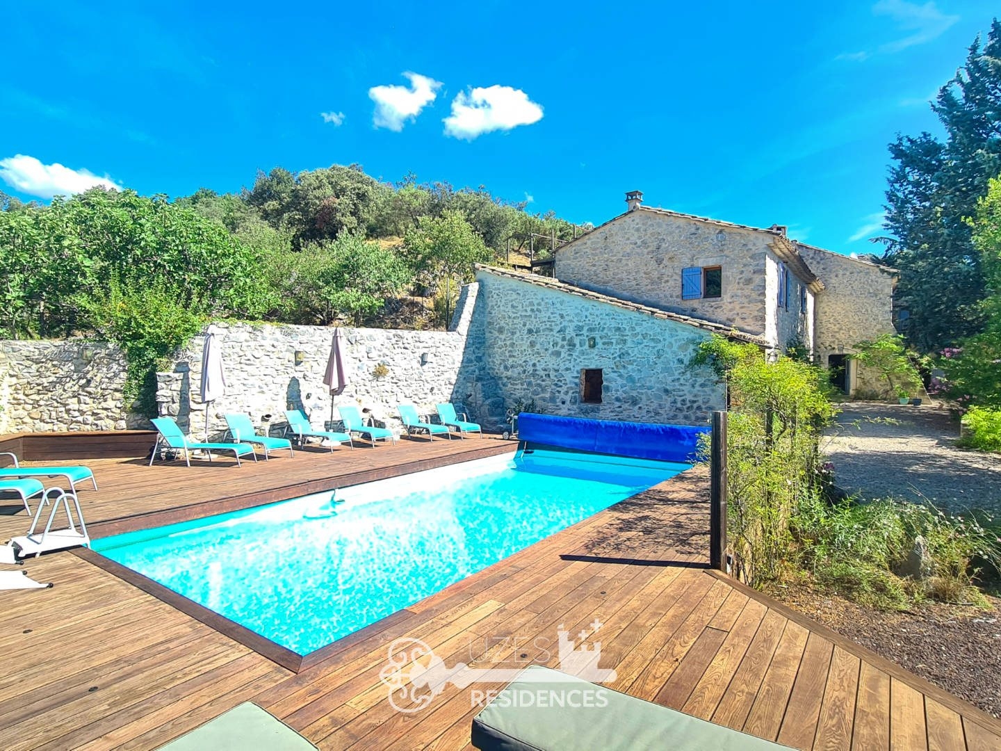 Maison à vendre - 8 pièces - 295m2 - Lussan (30580)