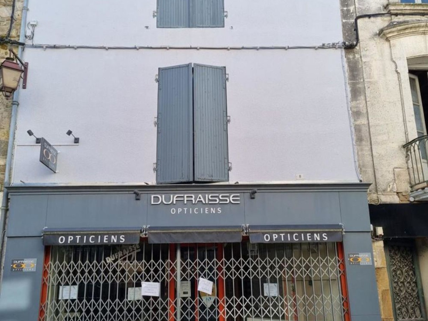 Immeuble à vendre - 3 pièces - 300m2 - Nontron (24300)