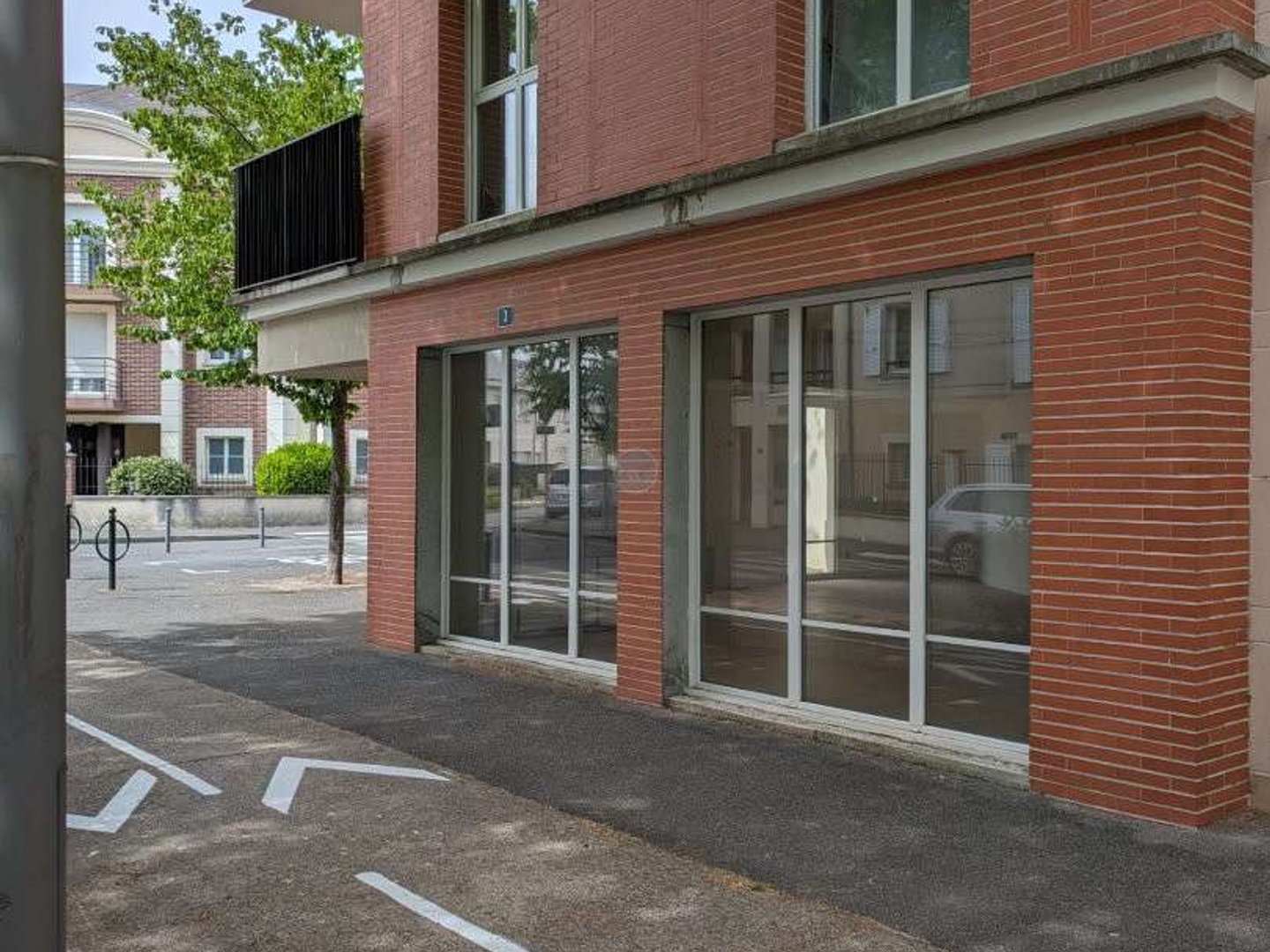 AV local commercial 58m² à Orléans quartier calme