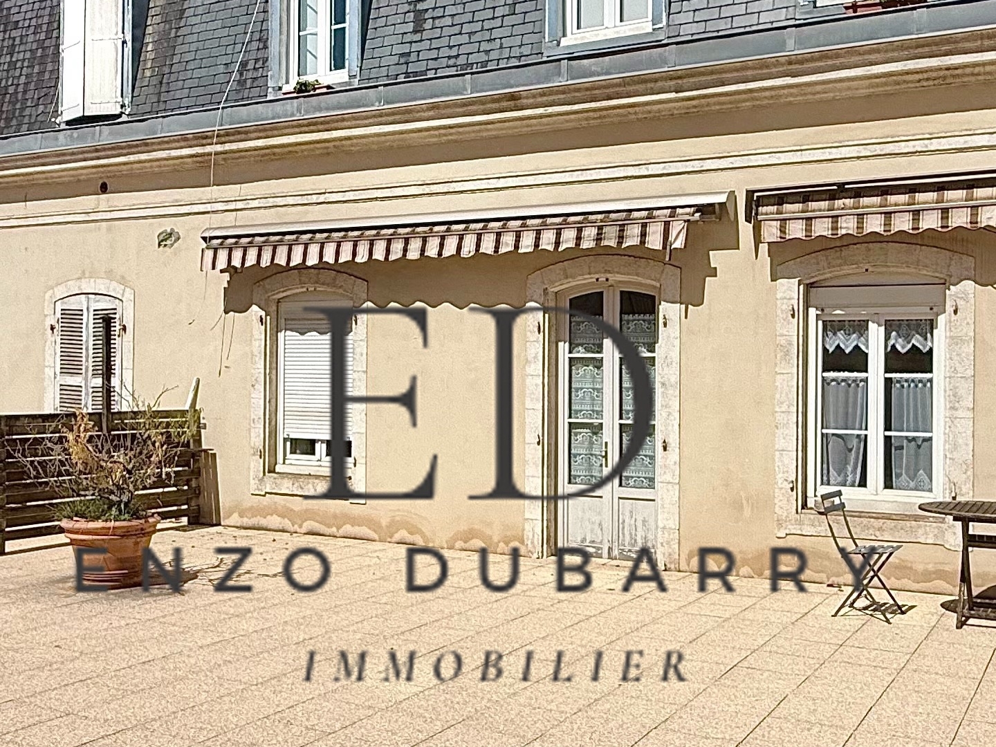 Appartement 6 pièces 233 m²