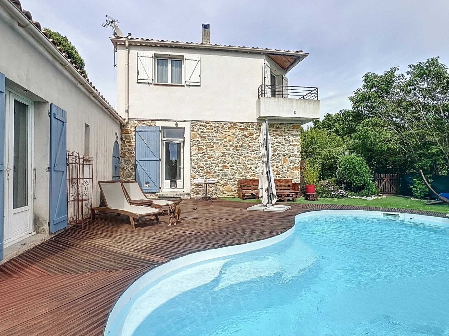 VILLA T5 avec PISCINE et studio indépendant
