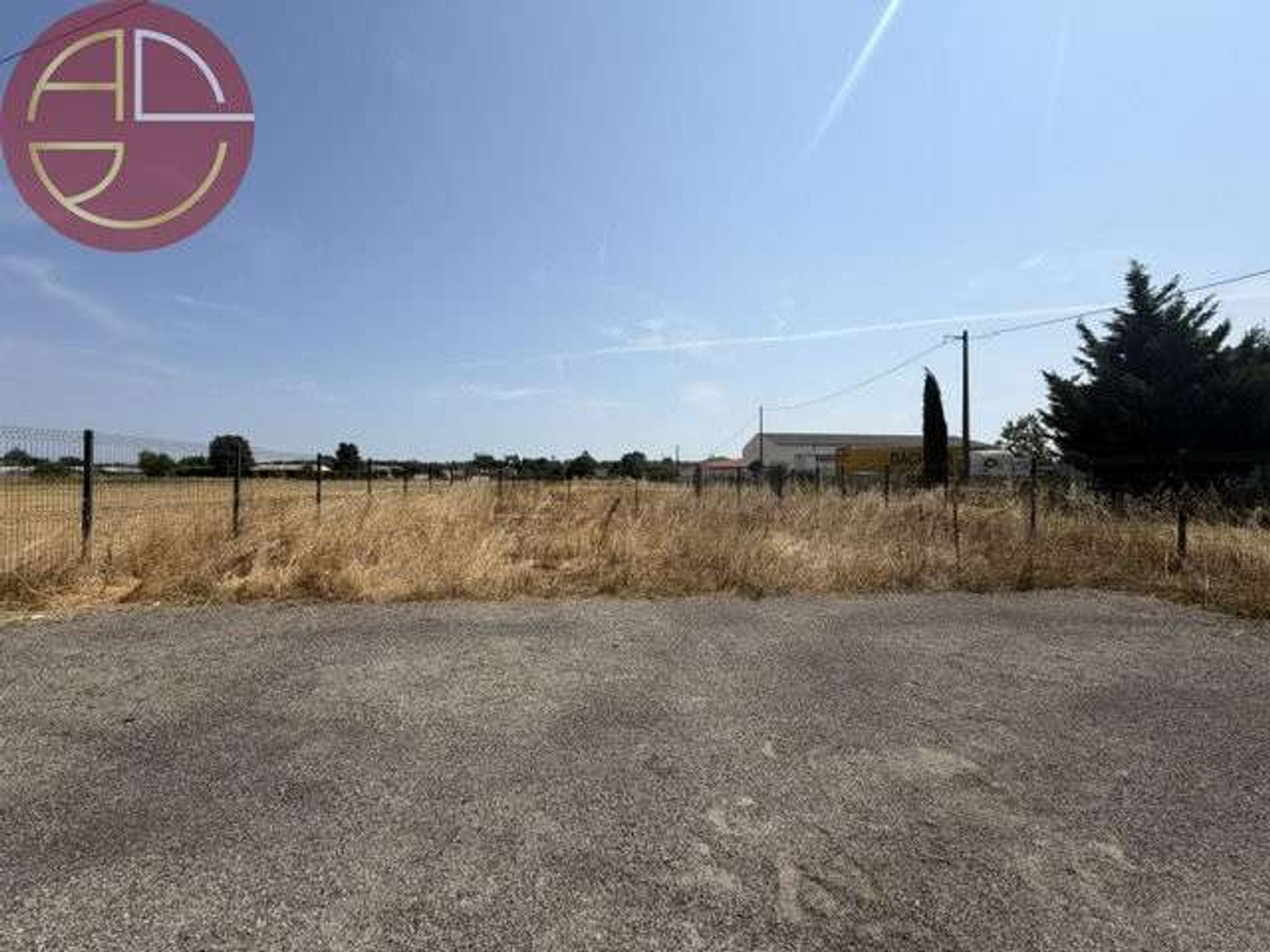 AV entrepôt bureau de 351m² à Saint-Jory