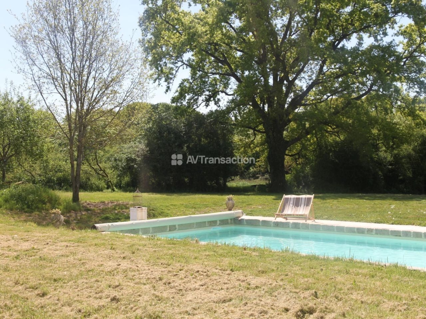 Maison à vendre - 12 pièces - 425m2 - Bordière (03210)