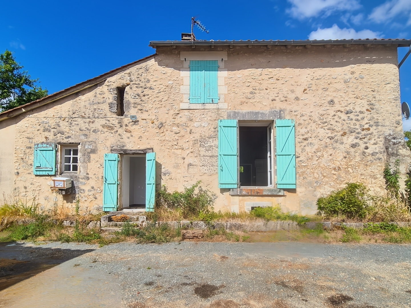 Maison de 90 m2 habitable avec terrain et garage secteur Tocane Saint Apre Lisle