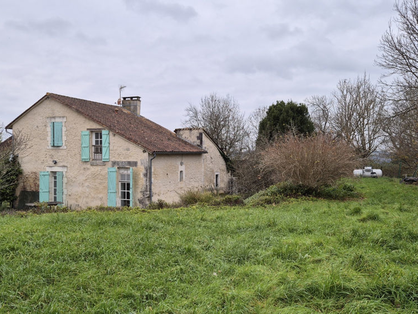 Maison à vendre - 7 pièces - 90m2 - Tocane-Saint-Apre (24350)