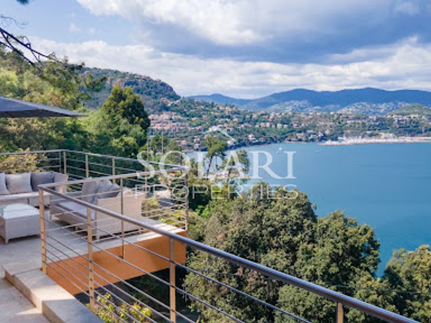 Villa 6 pièces 200 m²