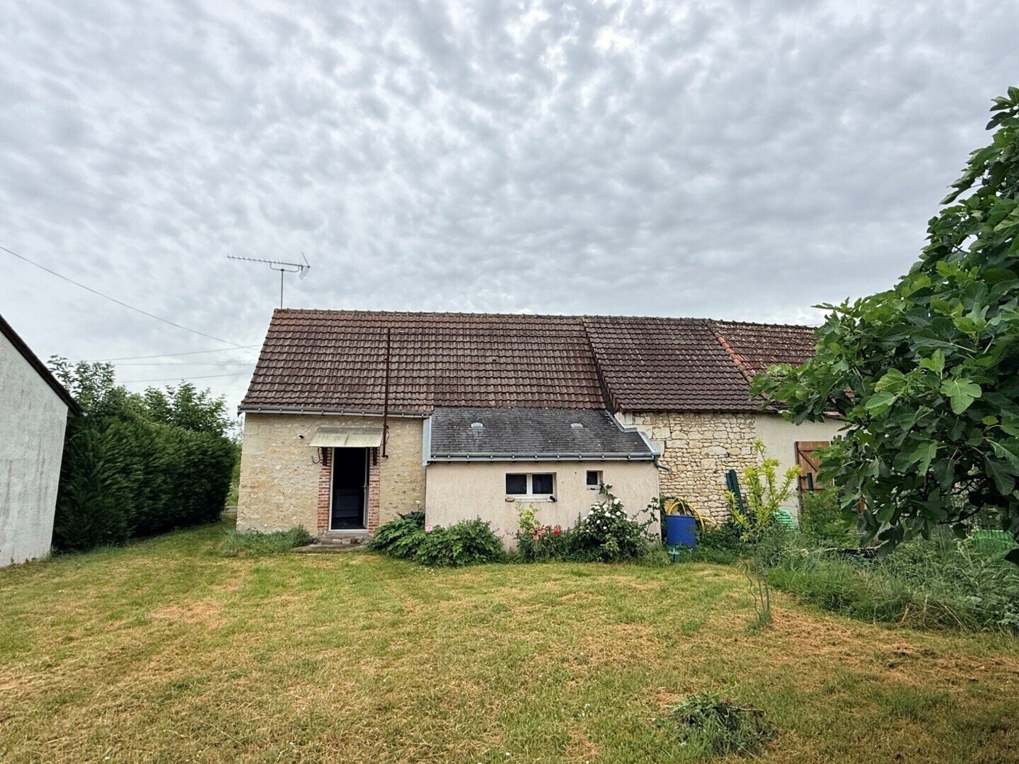 Maison à vendre - 2 pièces - 45m2 - Crouzilles (37220)