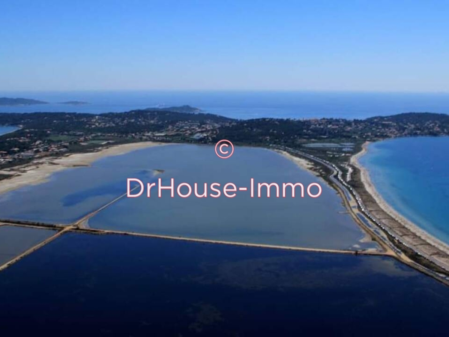 Magasin à vendre - 670m2 - Hyères (83400)