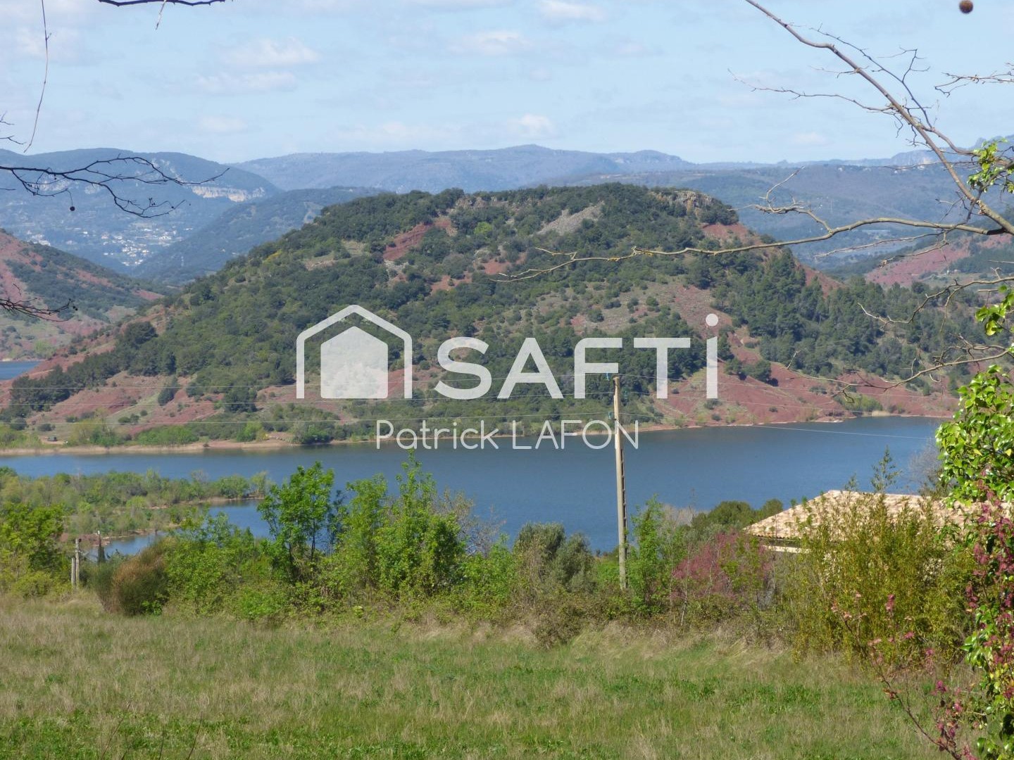 Villa vue spectaculaire sur le lac du salagou