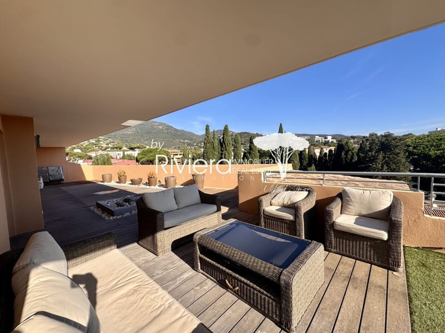 Appartement à vendre - 3 pièces - 84m2 - Cavalaire-Sur-Mer (83240)
