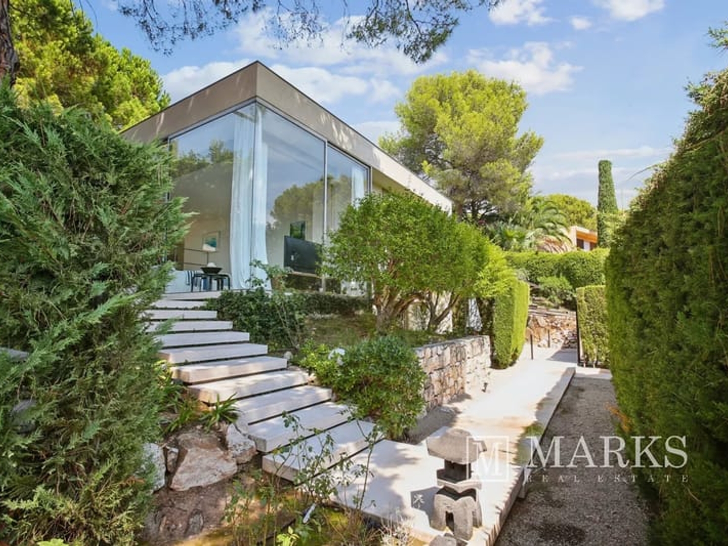 Maison à vendre - 6 pièces - 183m2 - Saint-Jean-Cap-Fe... (06230)