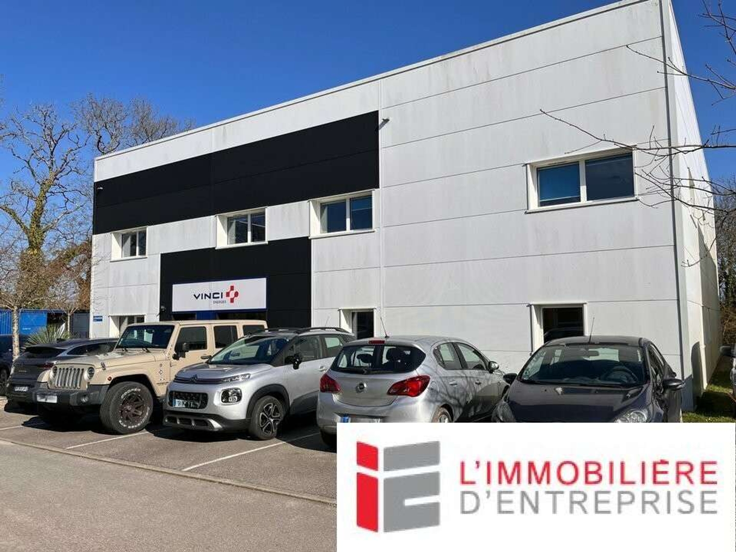 A vendre bâtiment professionnel 586m² à Auray
