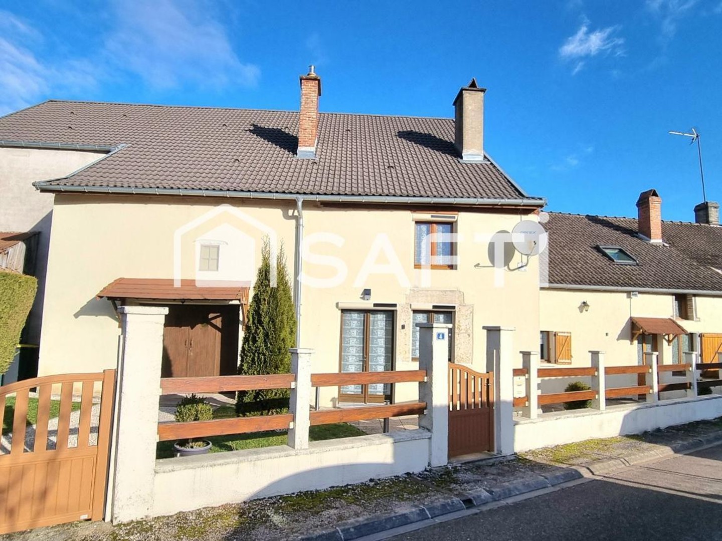 Maison rénovée à Gevrolles (21520) - Bourgogne Franche-Comté