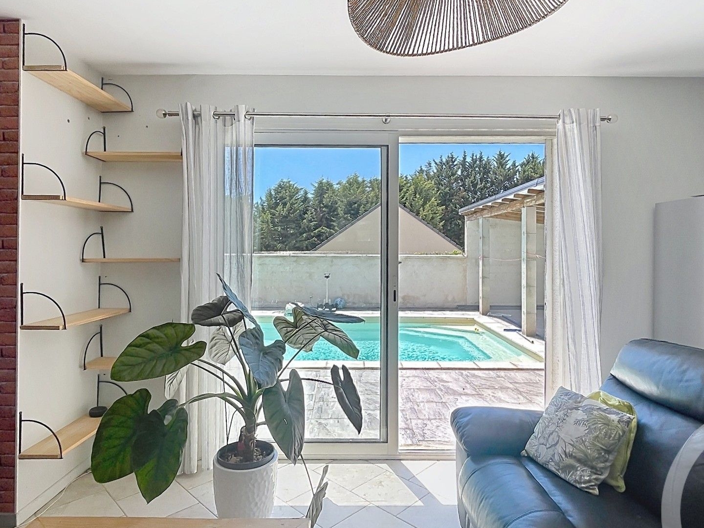 Maison à vendre - 4 pièces - 119m2 - Saint-Martin-D'abbat (45110)