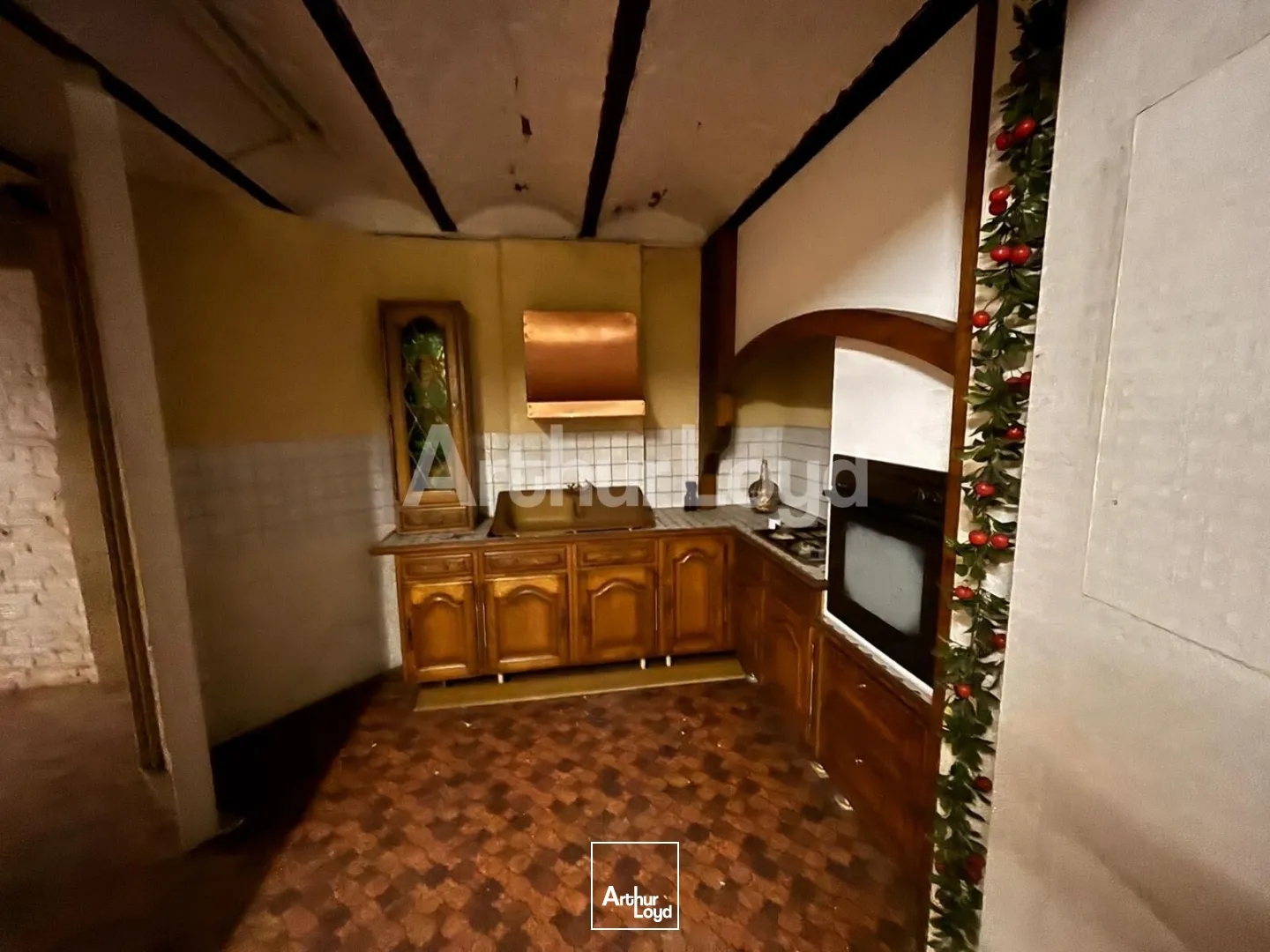 Locaux à vendre - 2396m2 - Cambrai (59400)