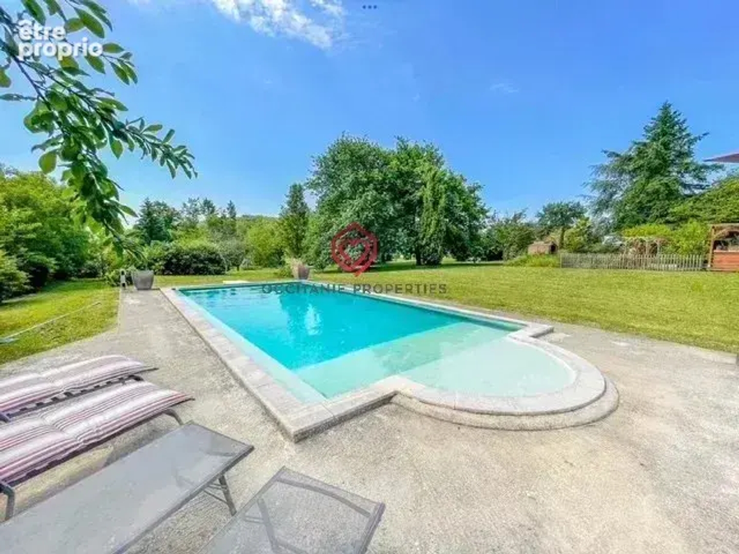 Maison à vendre - 9 pièces - 318m2 - Haget (32730)