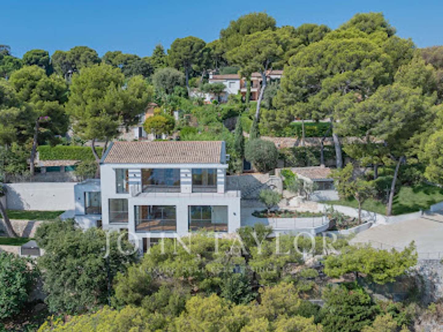 Maison à vendre - 410m2 - Roquebrune-Cap-Ma... (06190)
