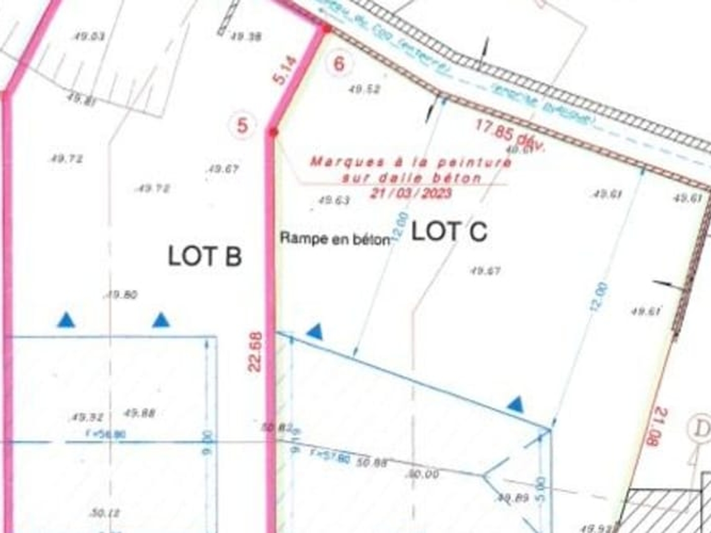 Terrain 350 m²