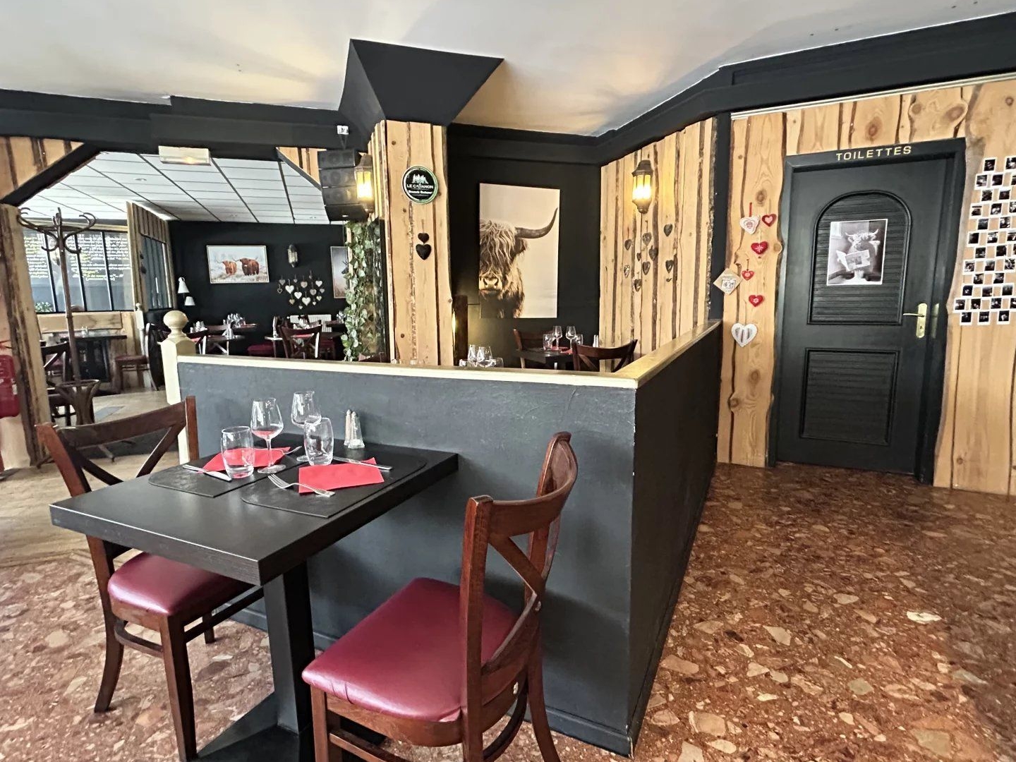 Bureaux à vendre - 650m2 - Saint-Dié-Des-Vosges (88100)