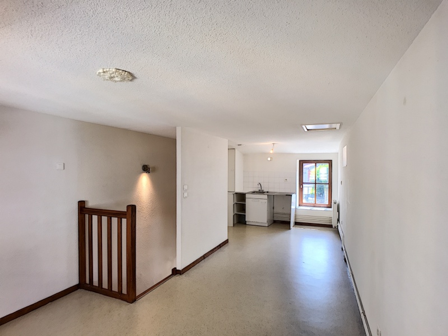Appartement à louer - 2 pièces - 40m2 - Roanne (42300)
