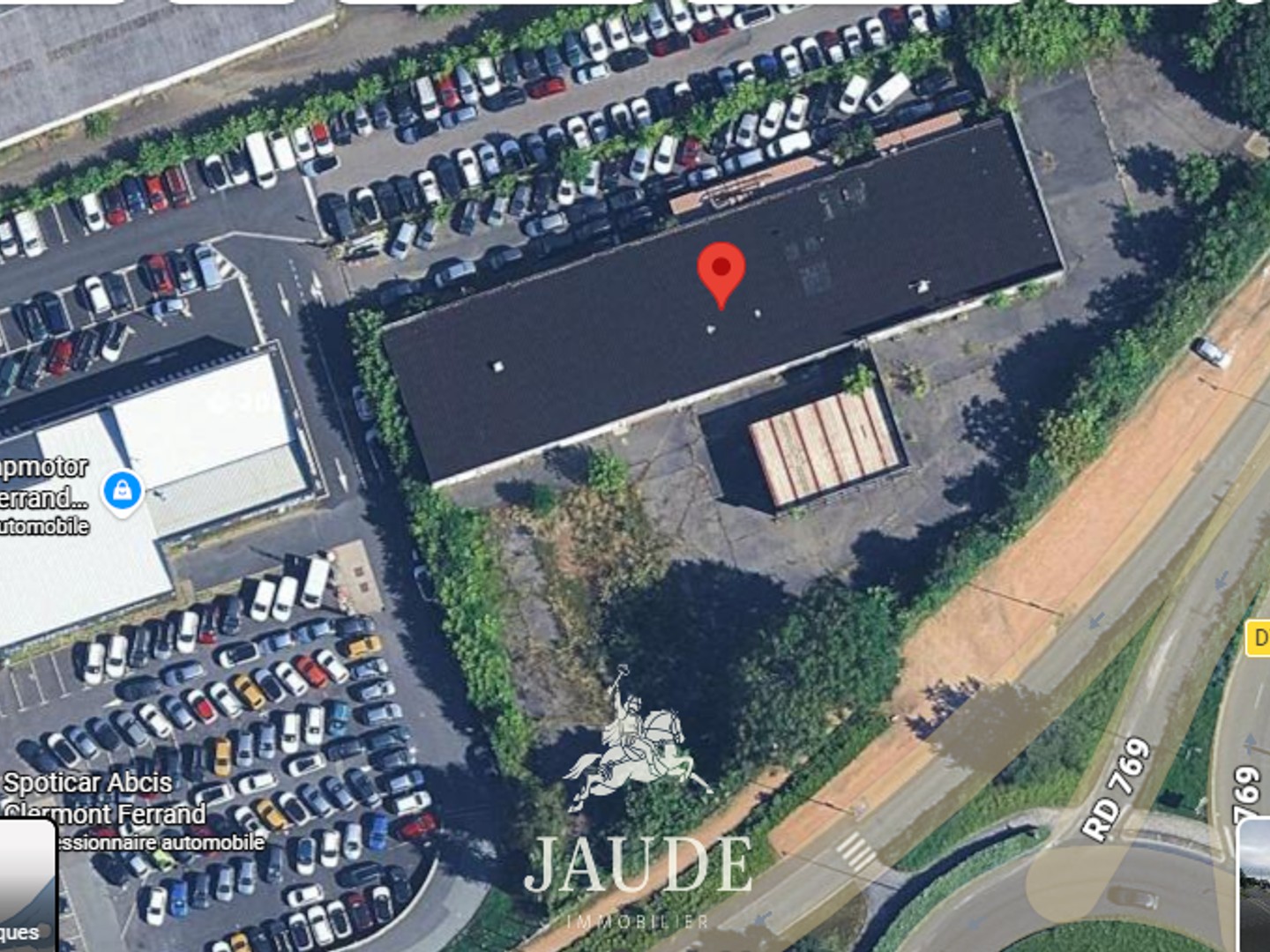 A VENDRE 5880 m2 de terrain + 1440m2 de bâti