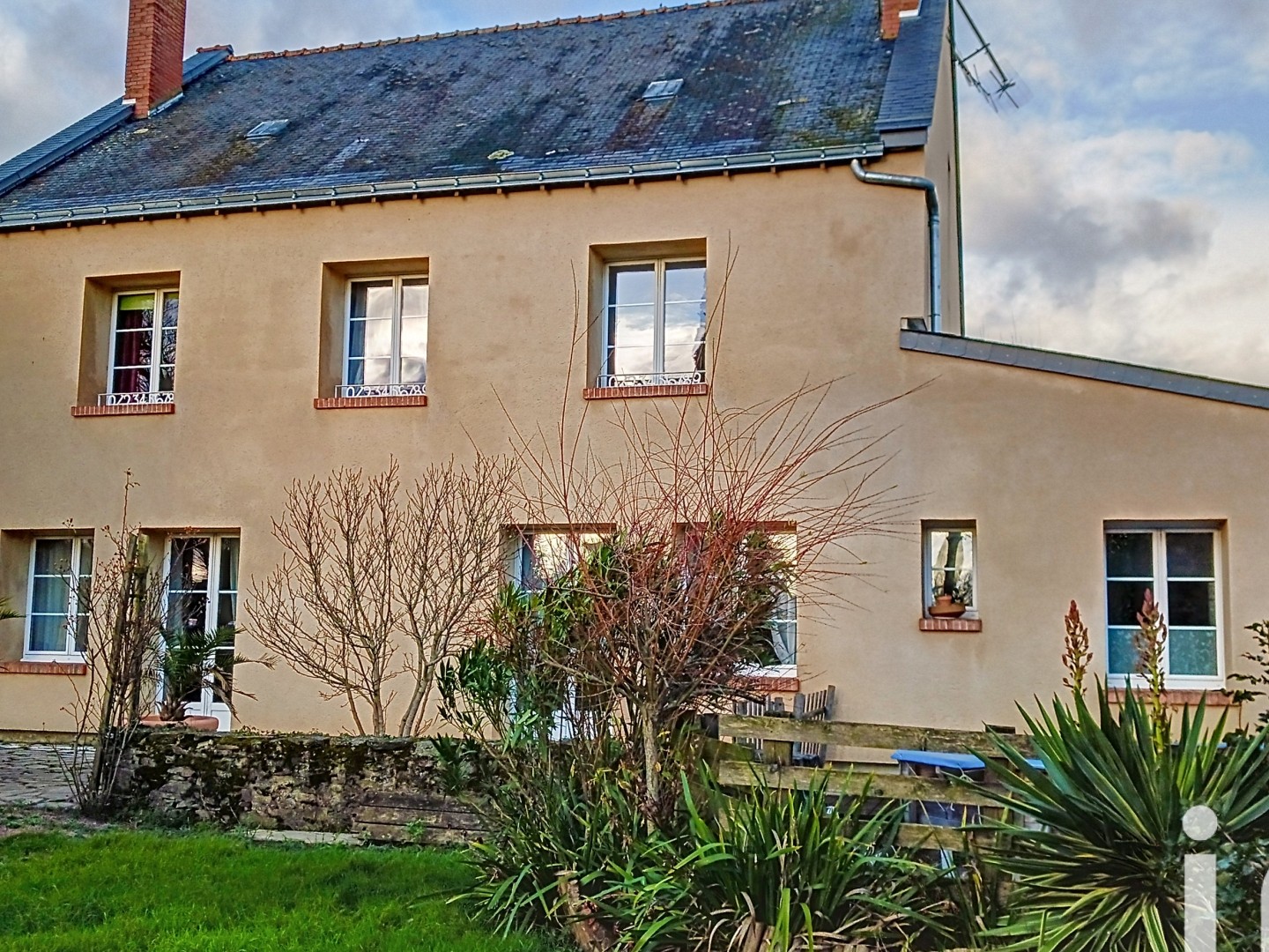 Maison 8 pièces 215 m²