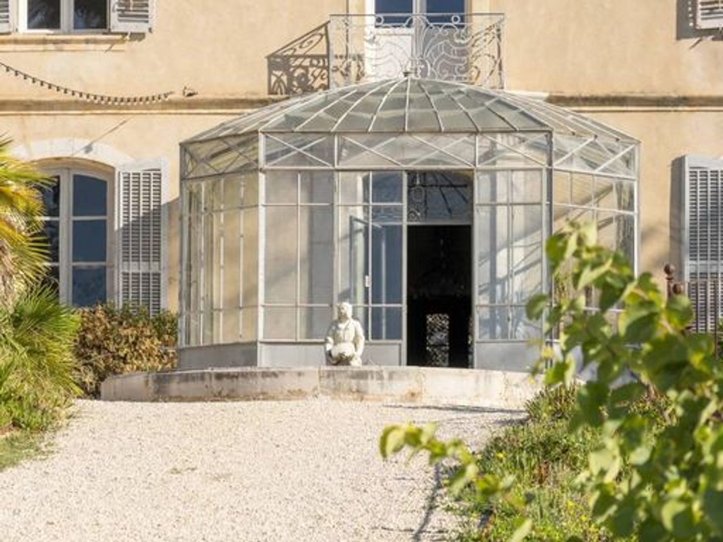 Maison à vendre - 700m2 - Ollioules (83190)