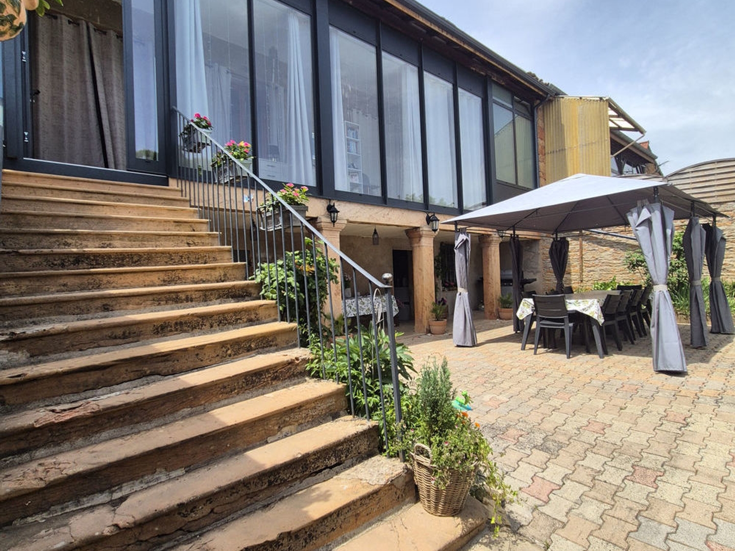maison 5 chambres +1bureau Charnay-lès-macon