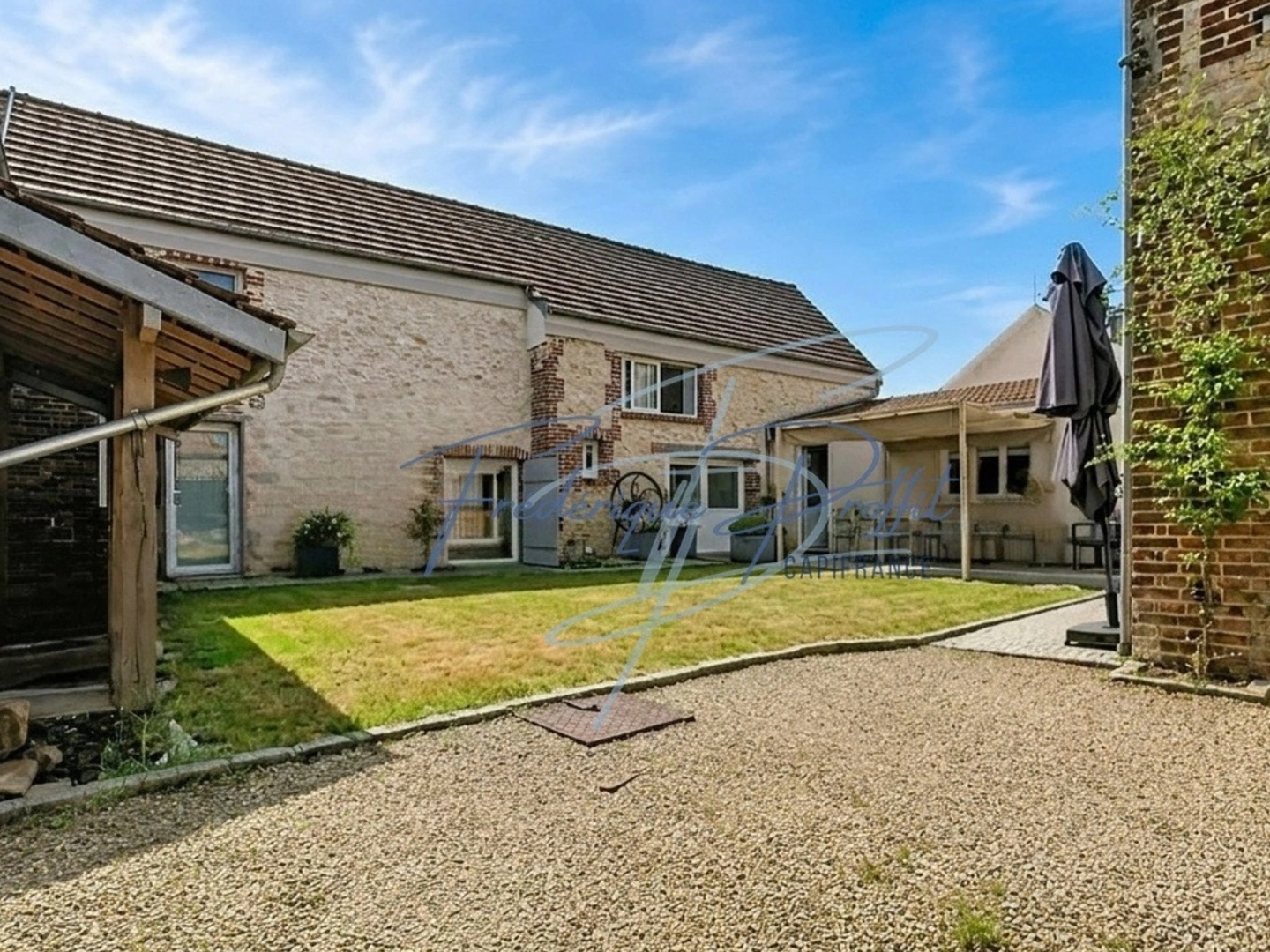 Maison à vendre - 11 pièces - 196m2 - Rully (60810)