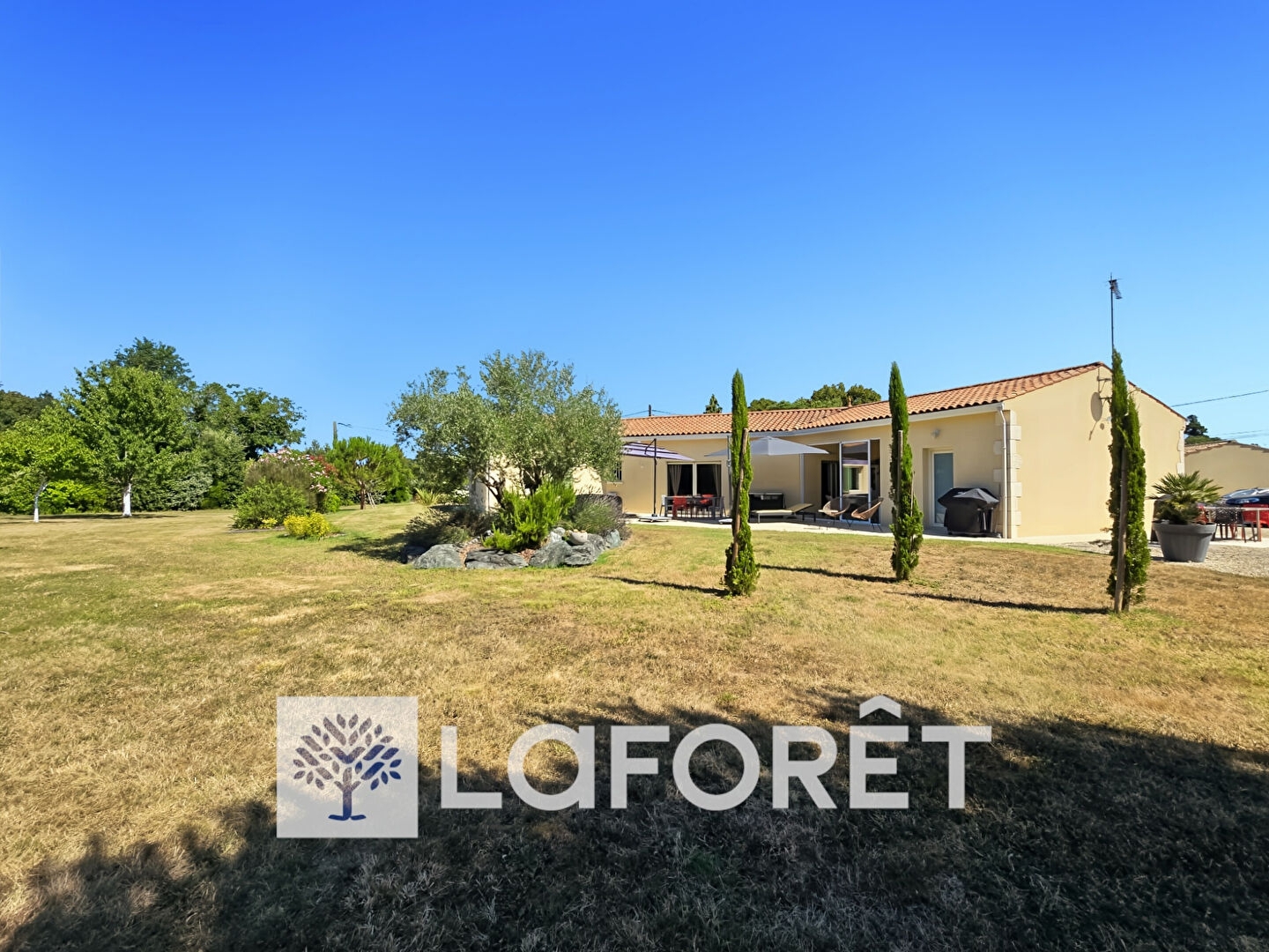 Maison à vendre - 5 pièces - 134m2 - Saint-Simon-De-Pe... (17260)