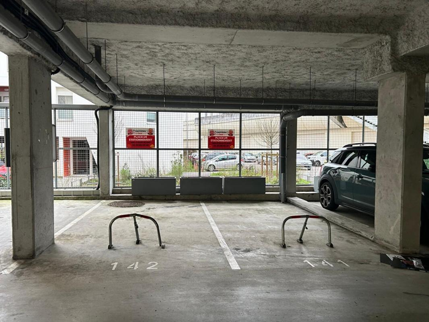 Parking / garage / box à vendre - Cenon (33150)