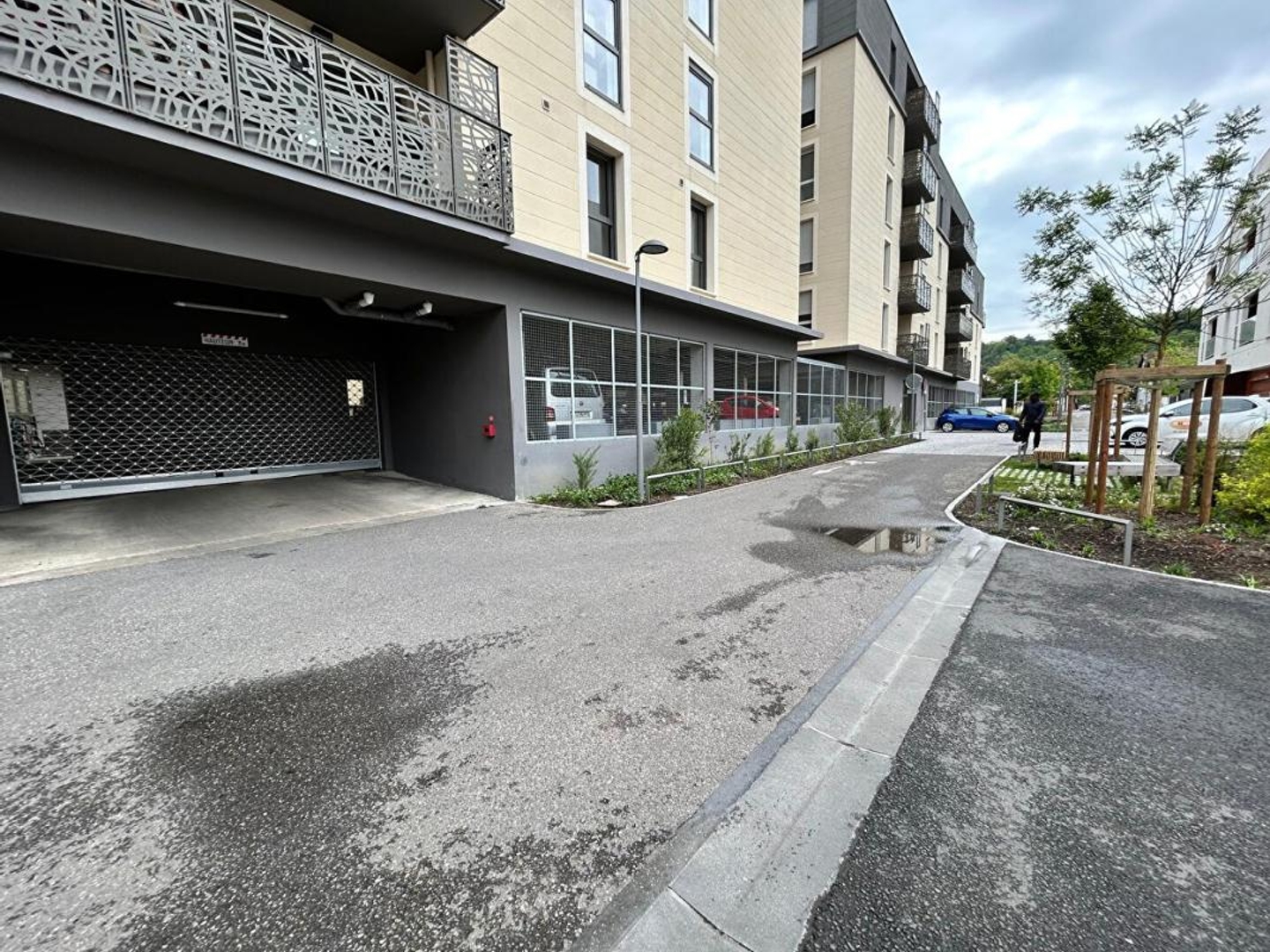 Parking / garage / box à vendre - Cenon (33150)
