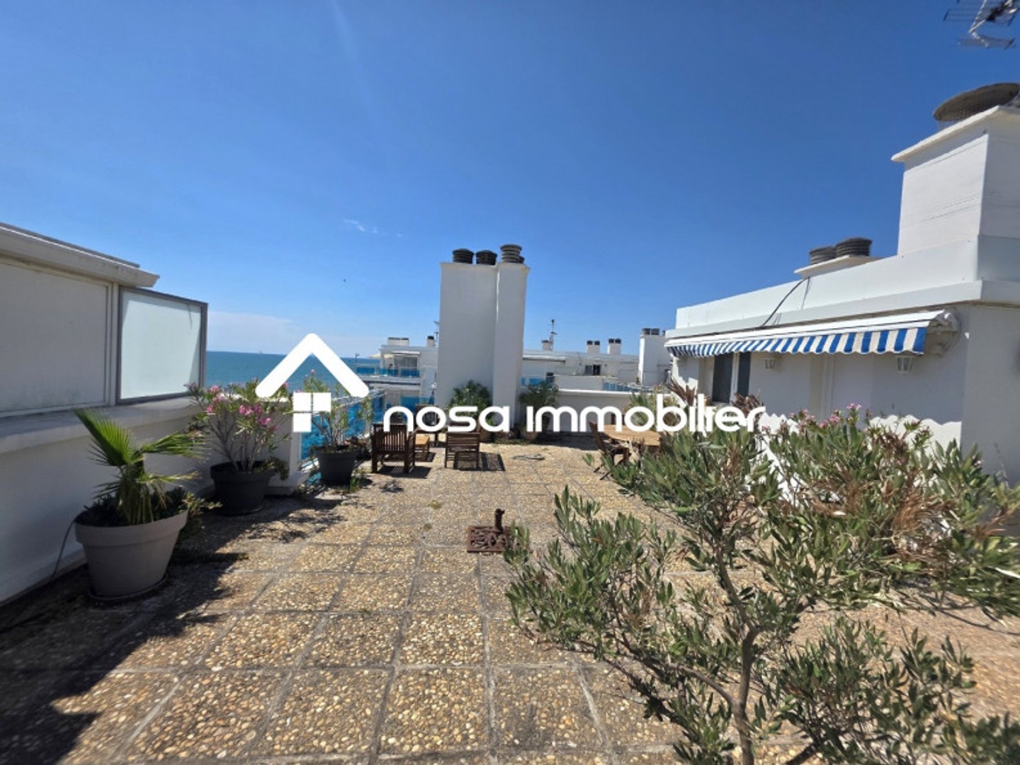 Appartement à vendre - 2 pièces - 55m2 - Le Grau-Du-Roi (30240)