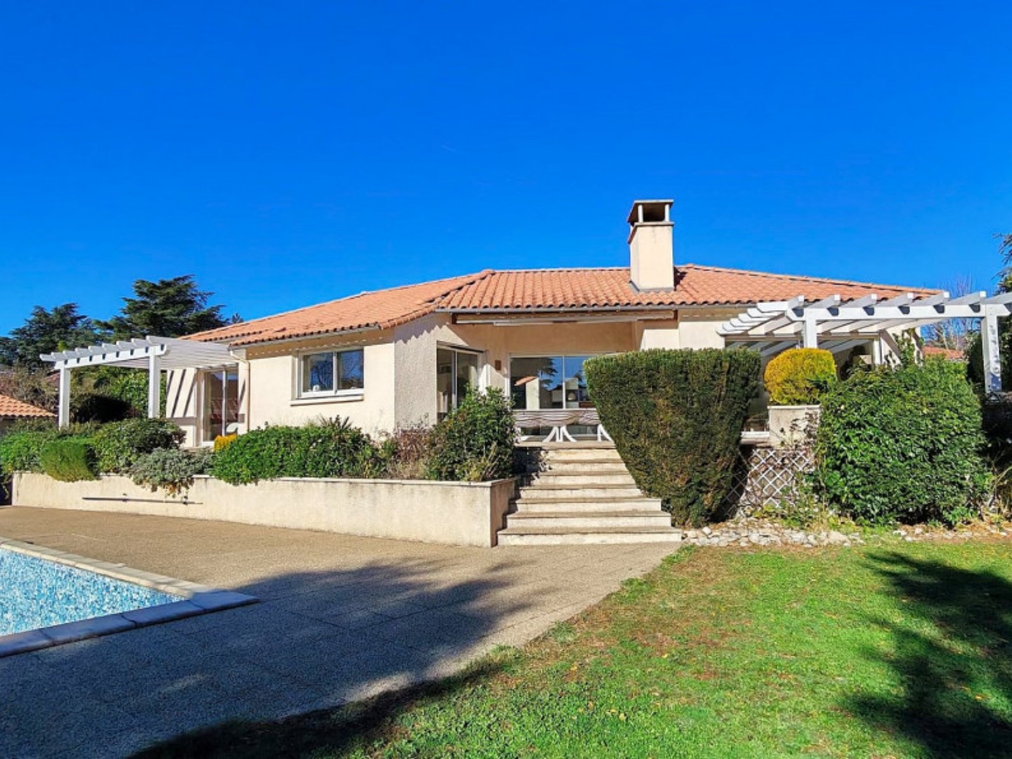 Villa 7 pièces 210 m²