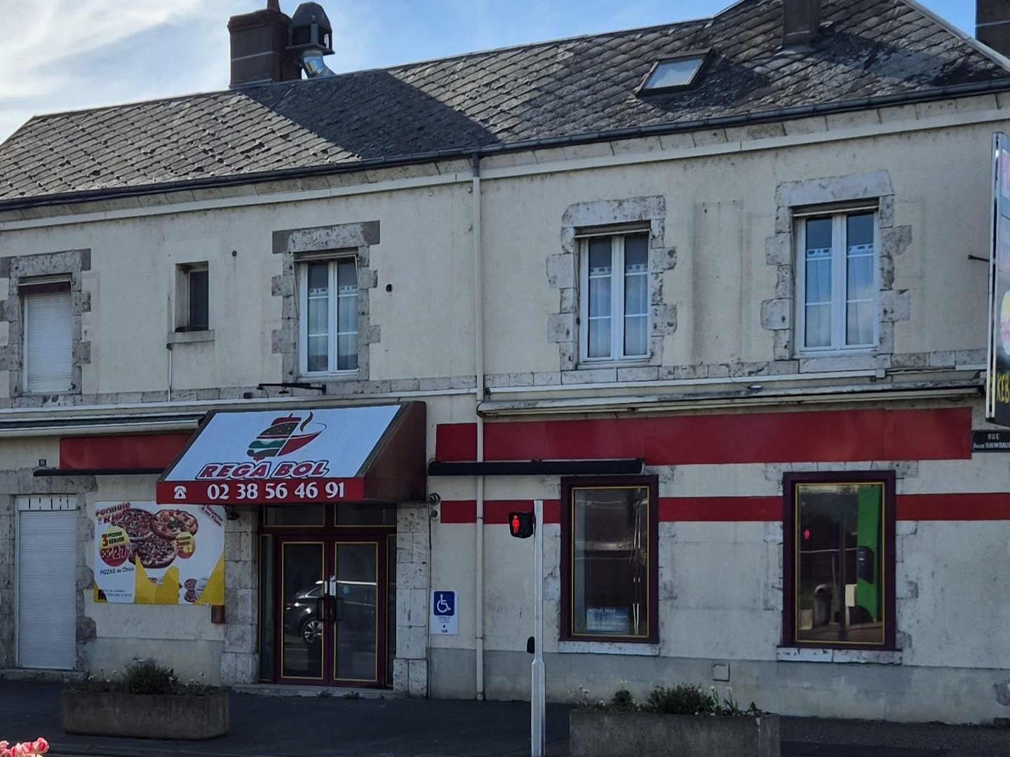 Maison 8 pièces 203 m²